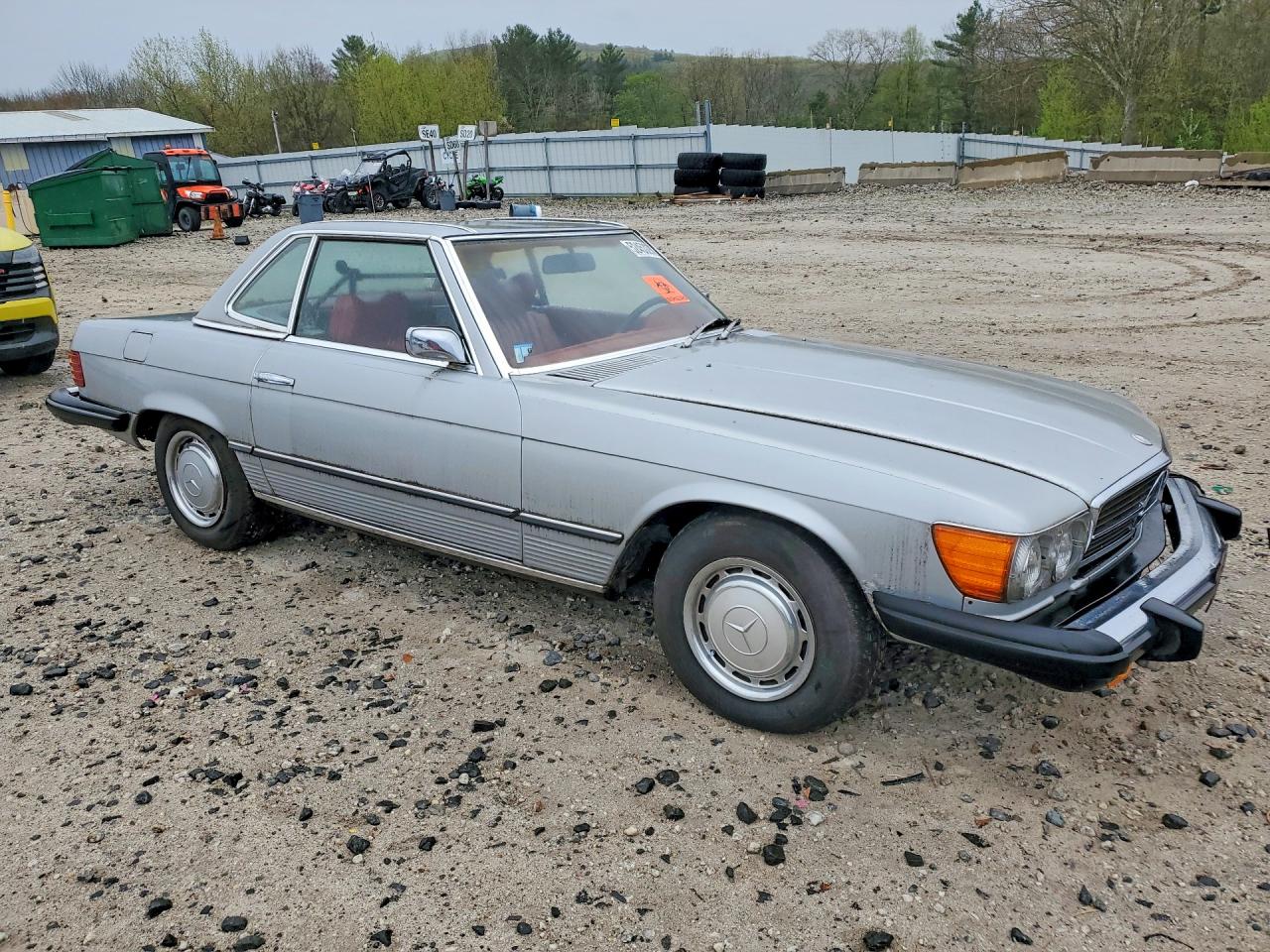1975 MERCEDES BENZ SL-CLASS