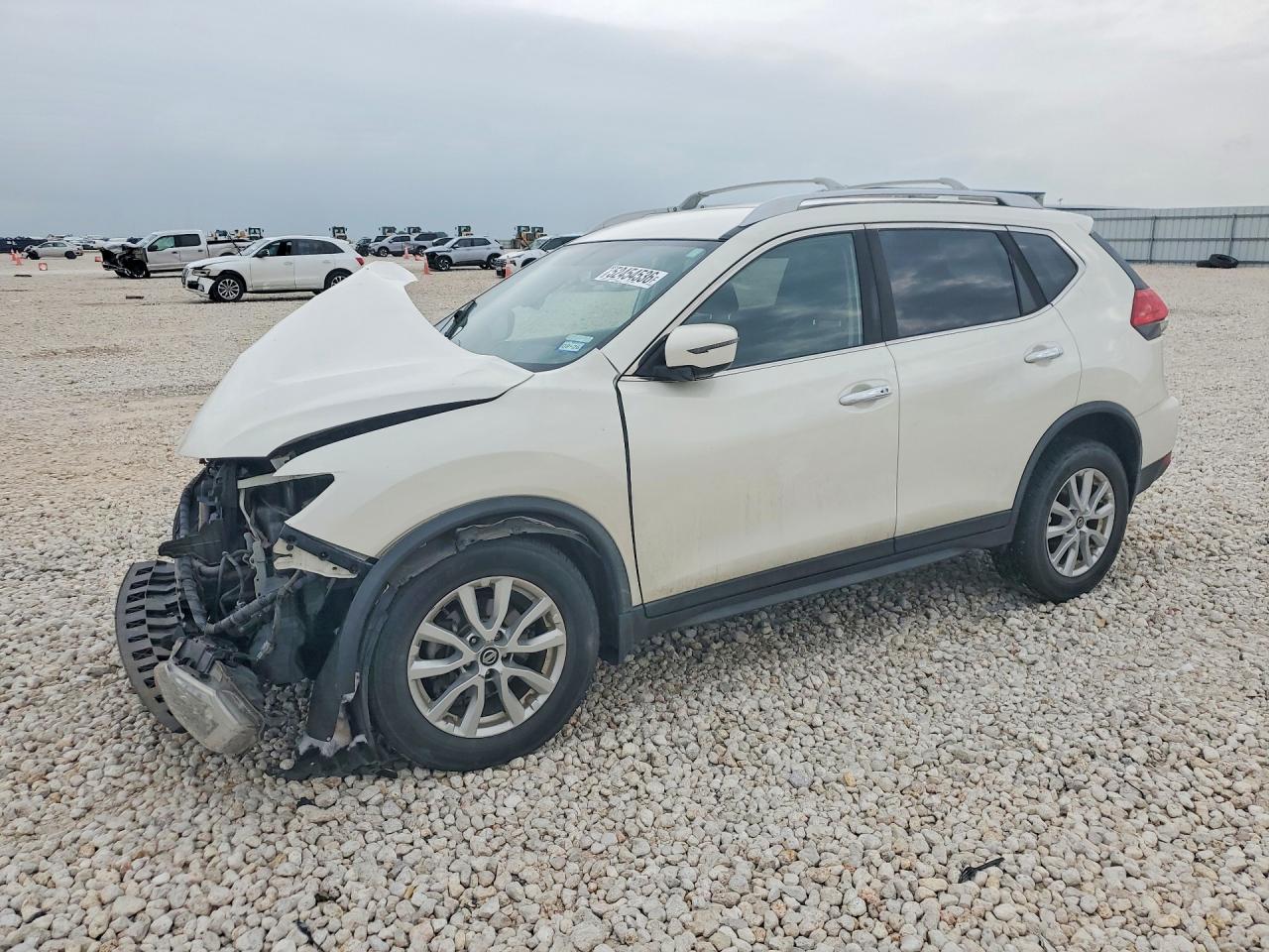 2017 NISSAN ROGUE