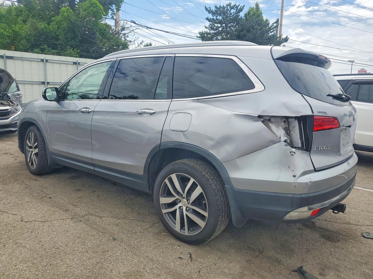 2017 HONDA PILOT