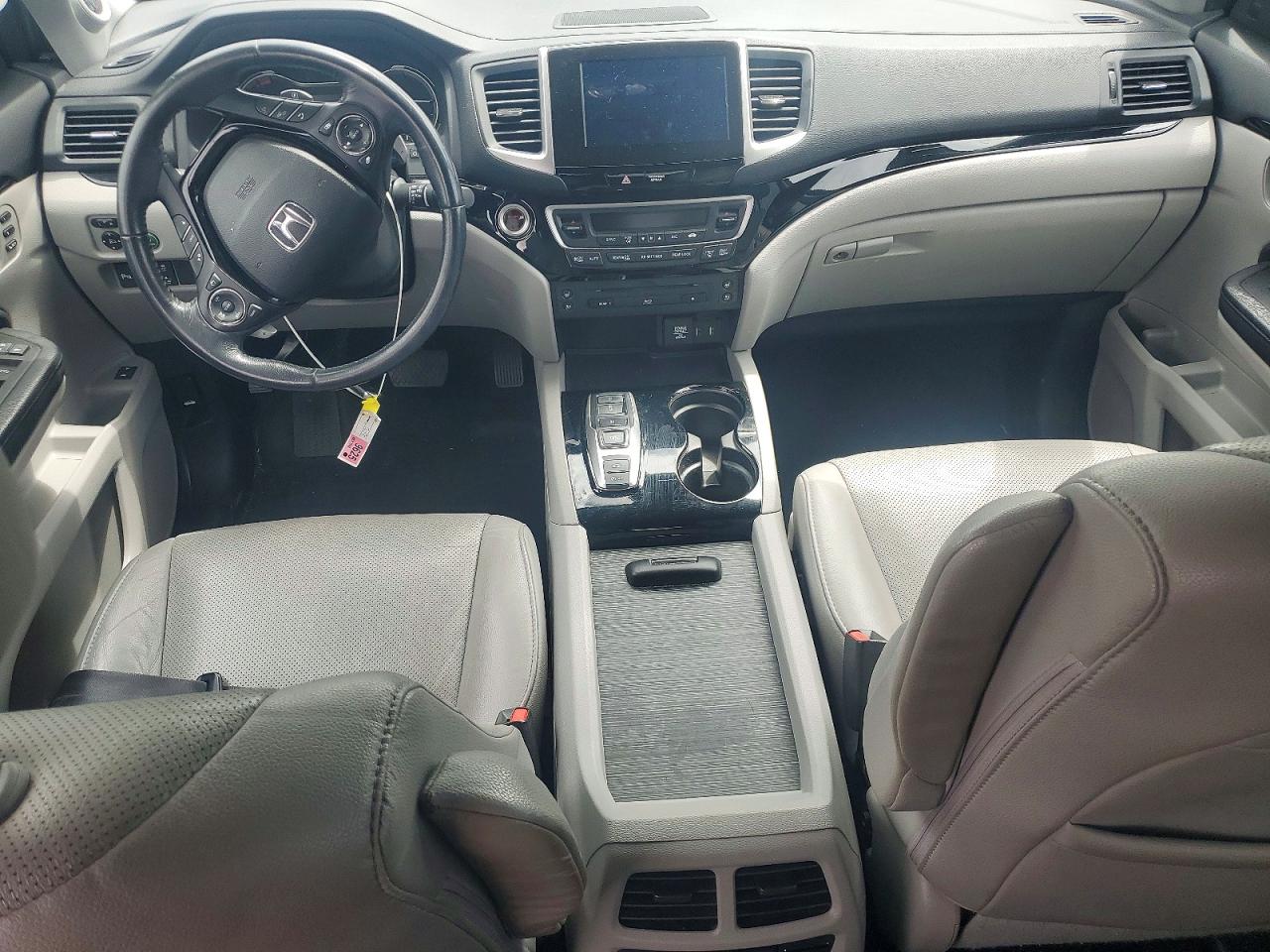2017 HONDA PILOT