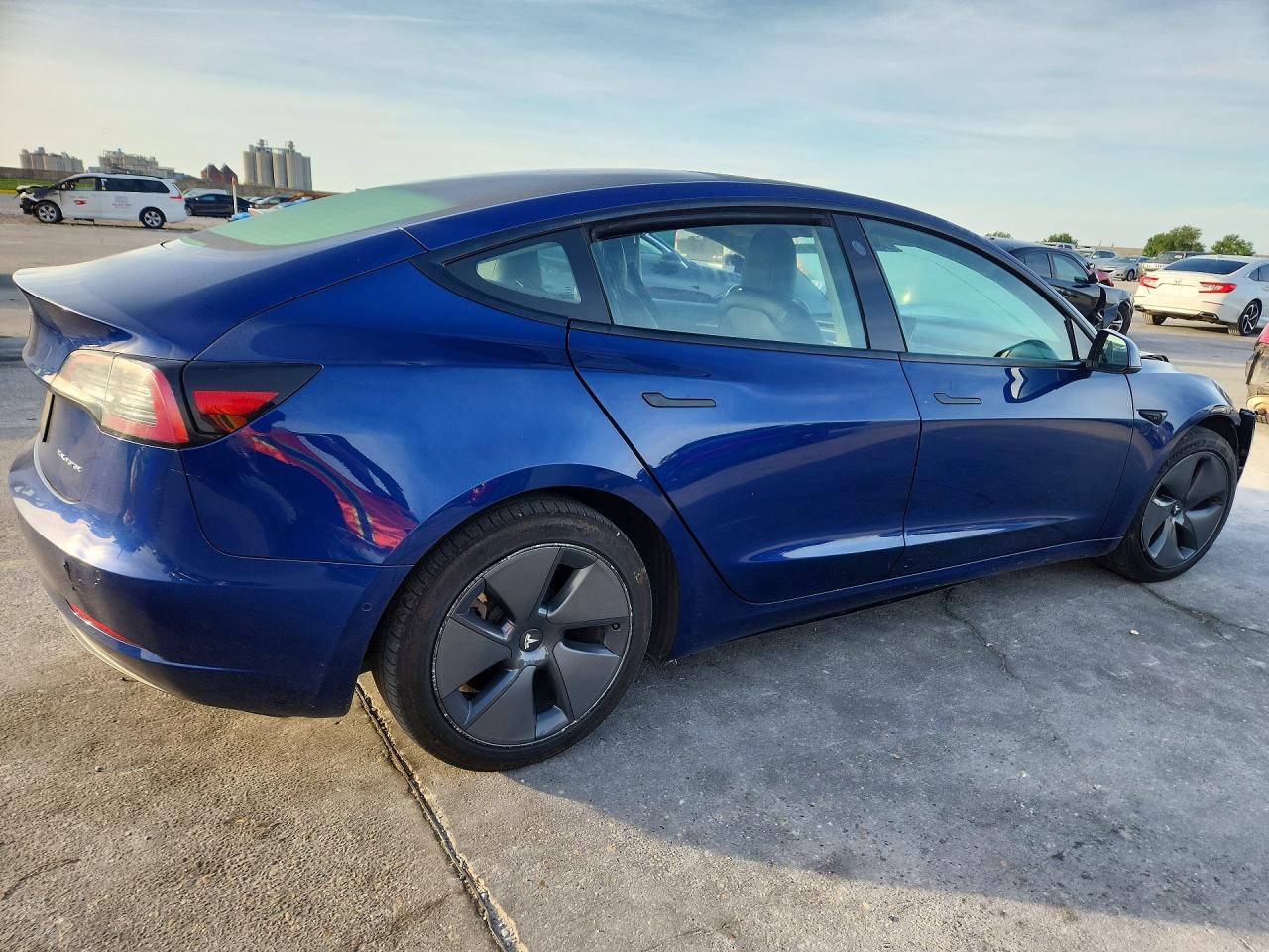 2021 TESLA MODEL 3