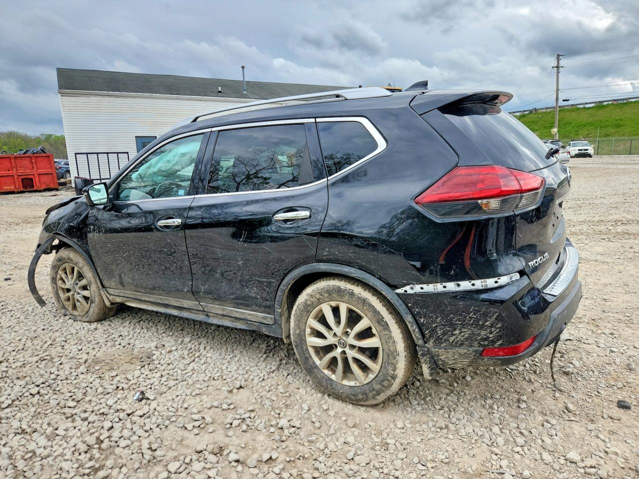 2018 NISSAN ROGUE
