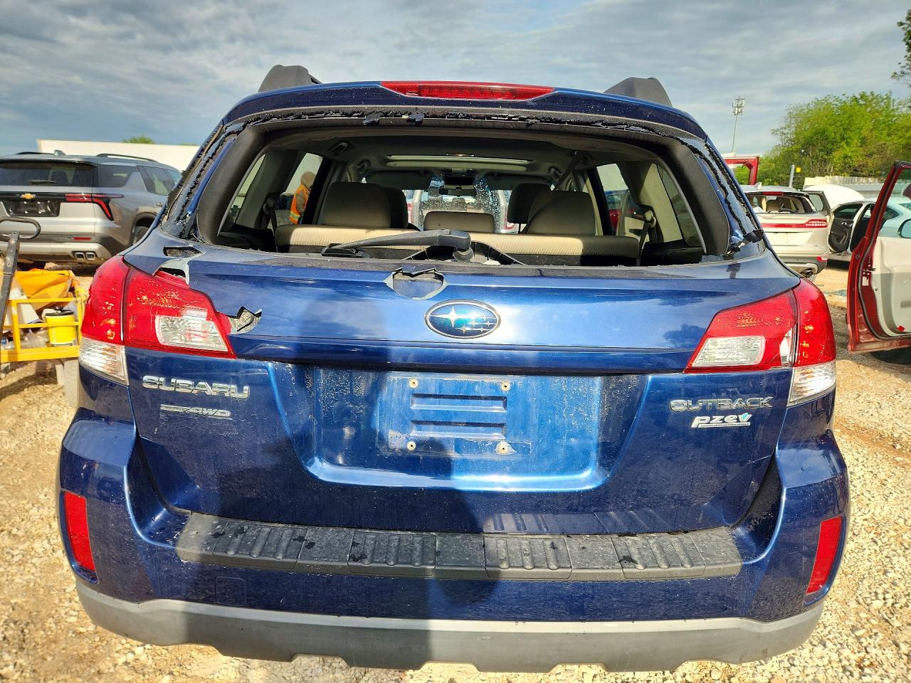 2010 SUBARU OUTBACK