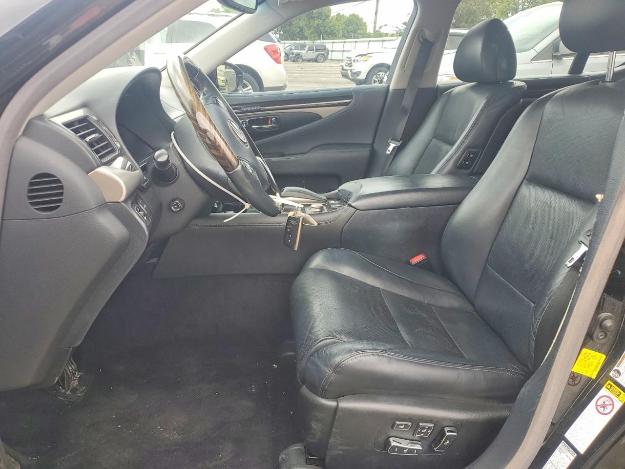 2014 LEXUS LS460