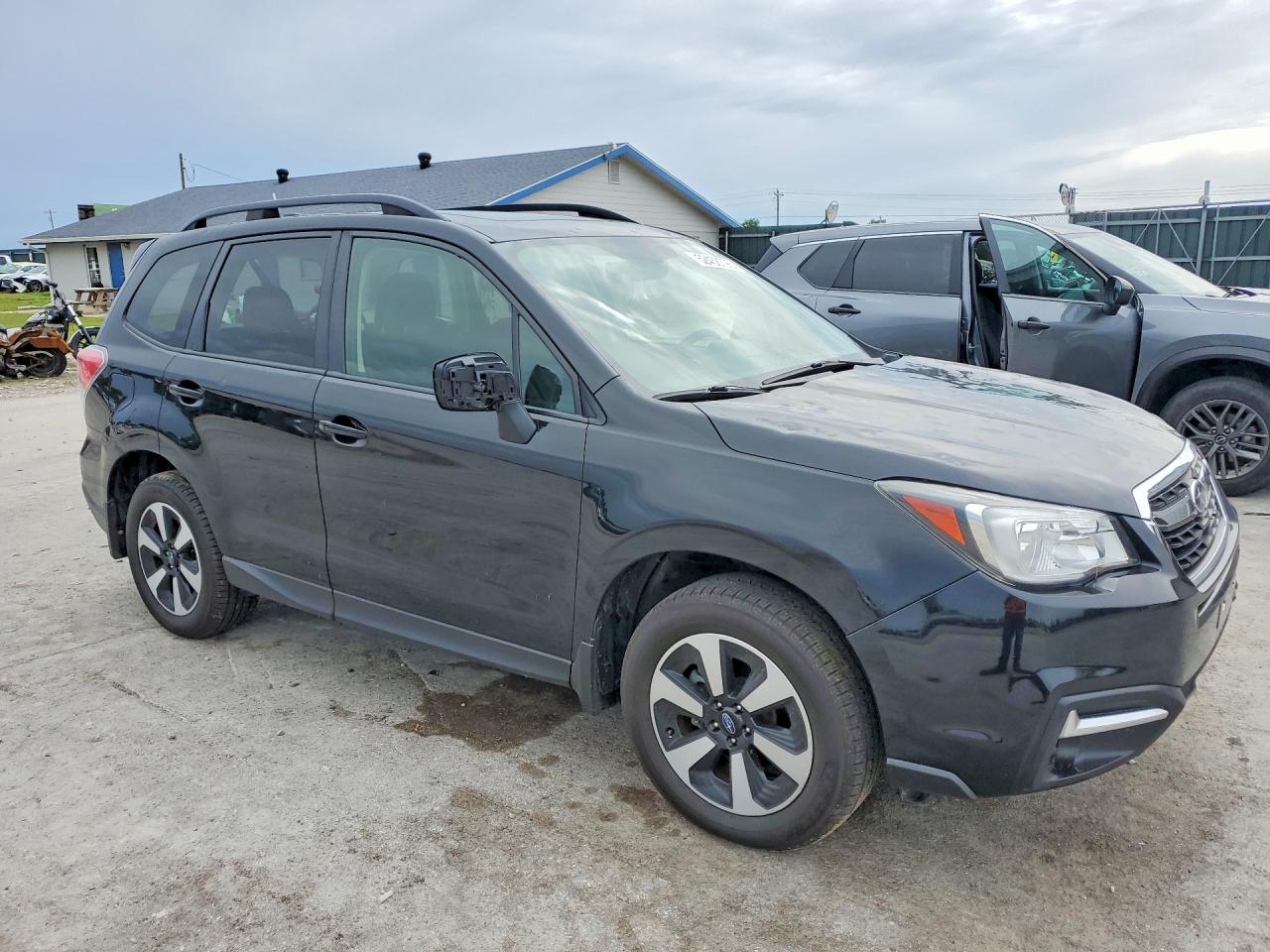 2018 SUBARU FORESTER