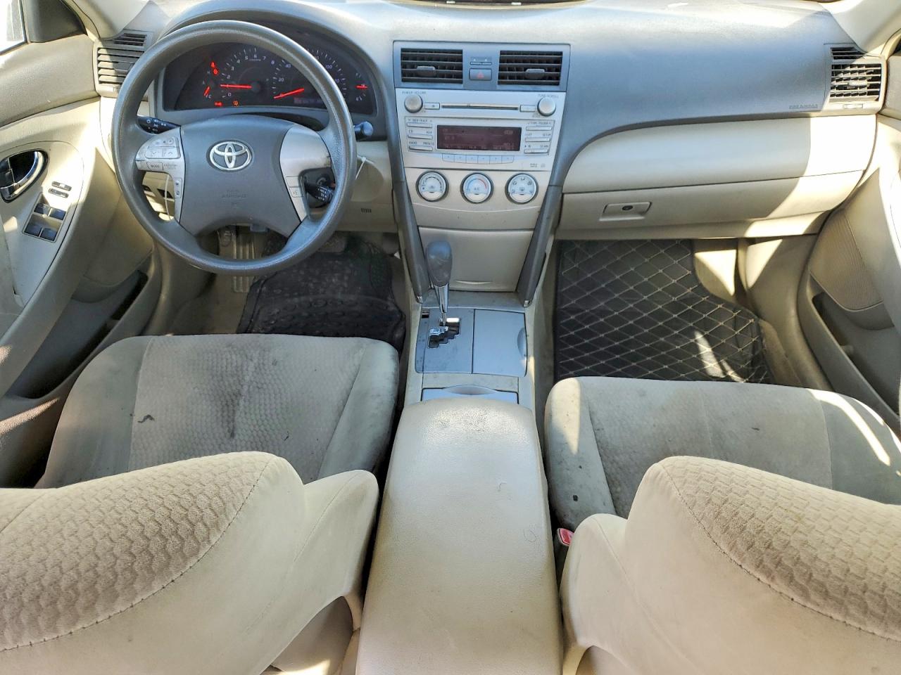 2011 TOYOTA CAMRY