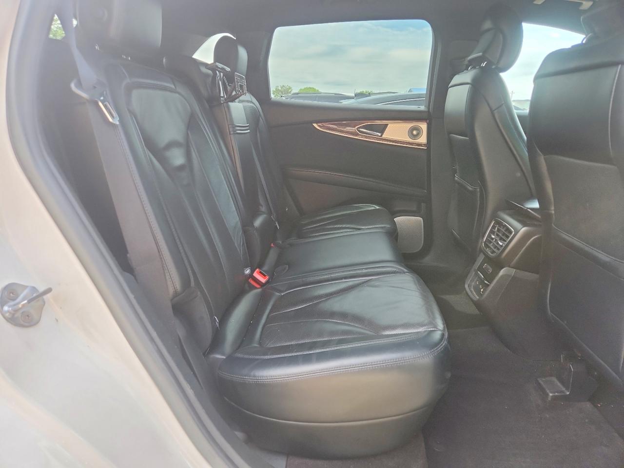 2019 LINCOLN NAUTILUS