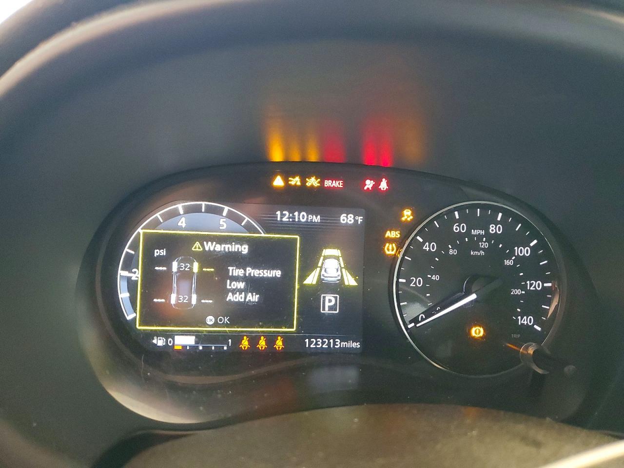 2021 NISSAN KICKS