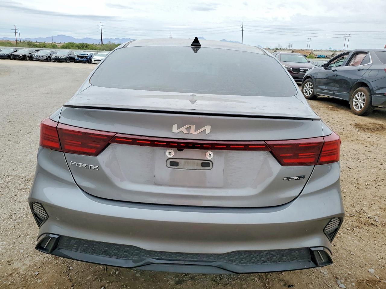 2023 KIA FORTE