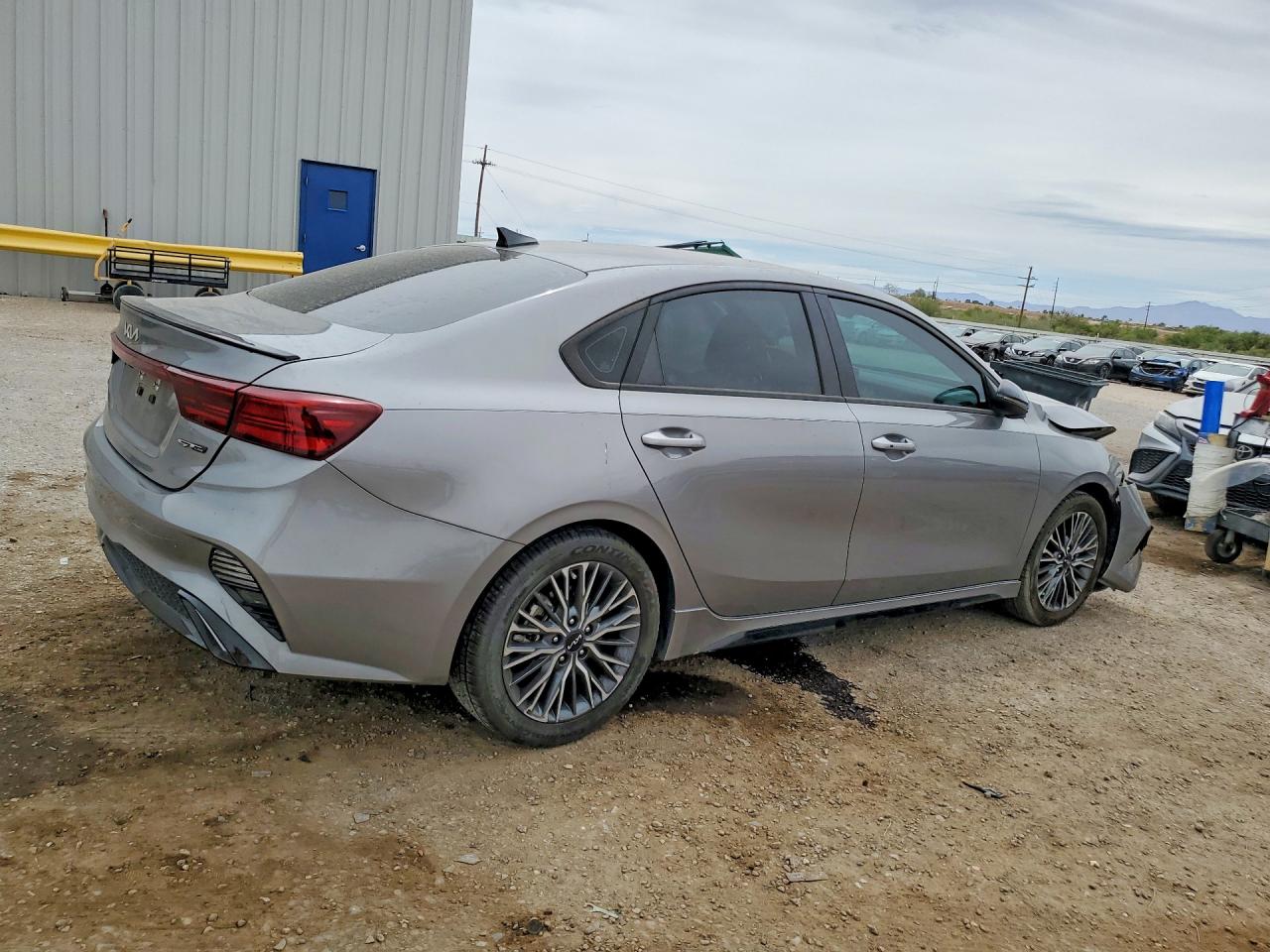 2023 KIA FORTE