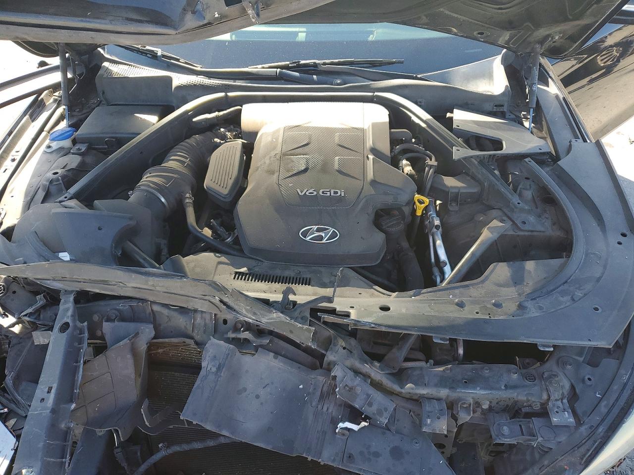 2015 HYUNDAI GENESIS