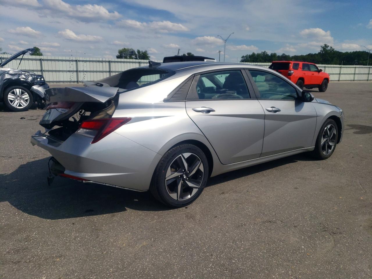 2023 HYUNDAI ELANTRA