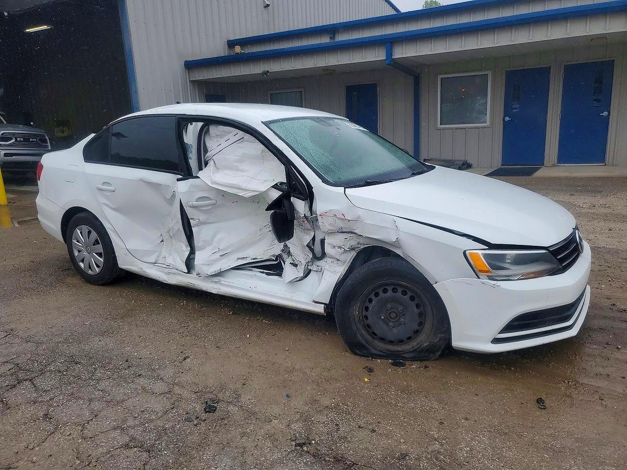 2015 VOLKSWAGEN JETTA