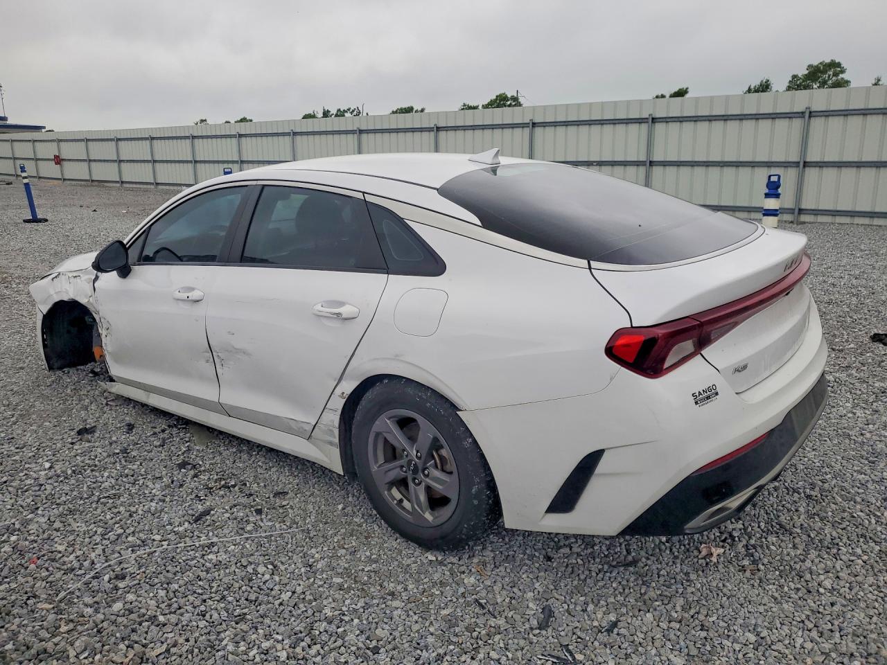 2022 KIA K5