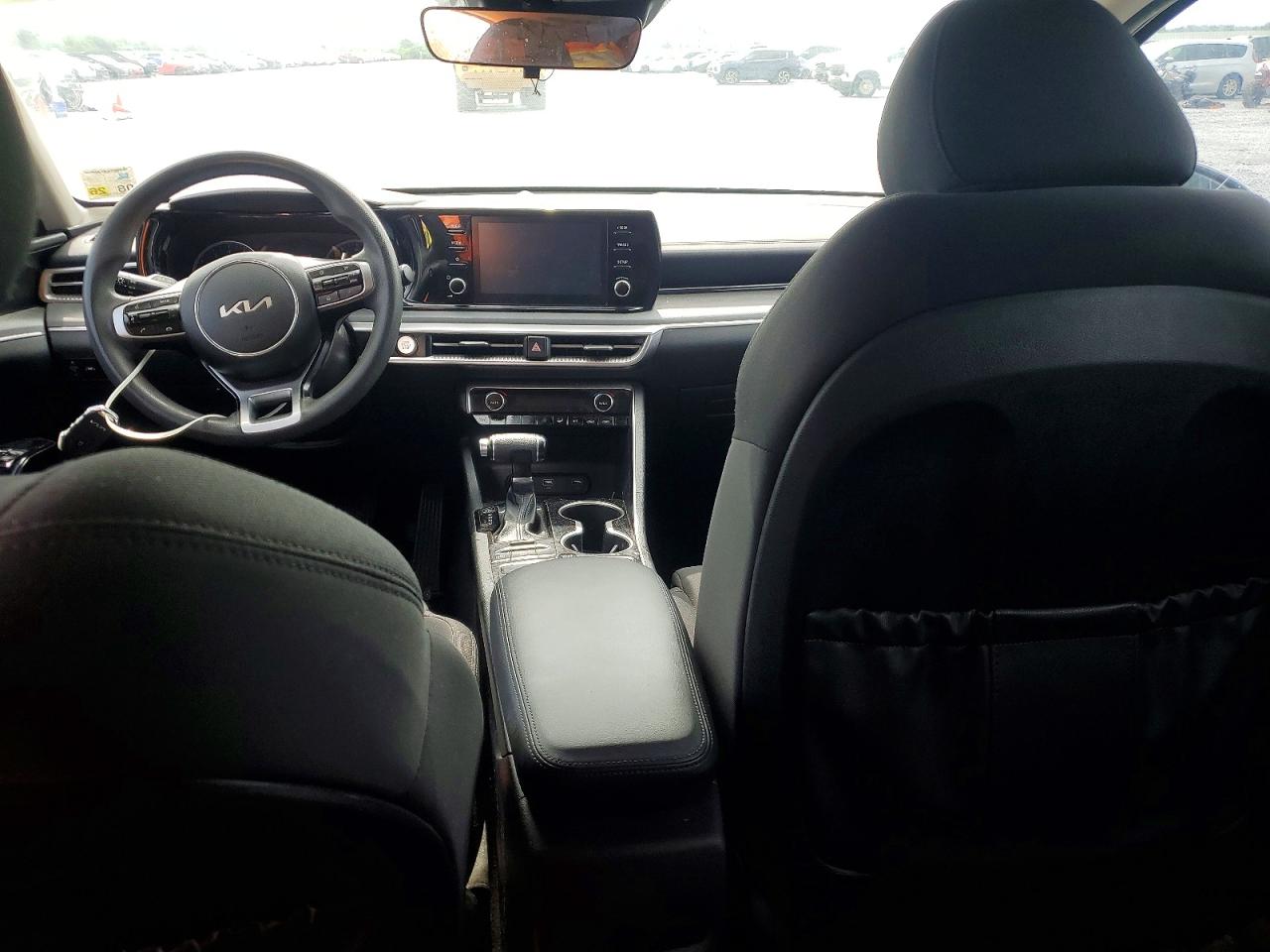 2022 KIA K5