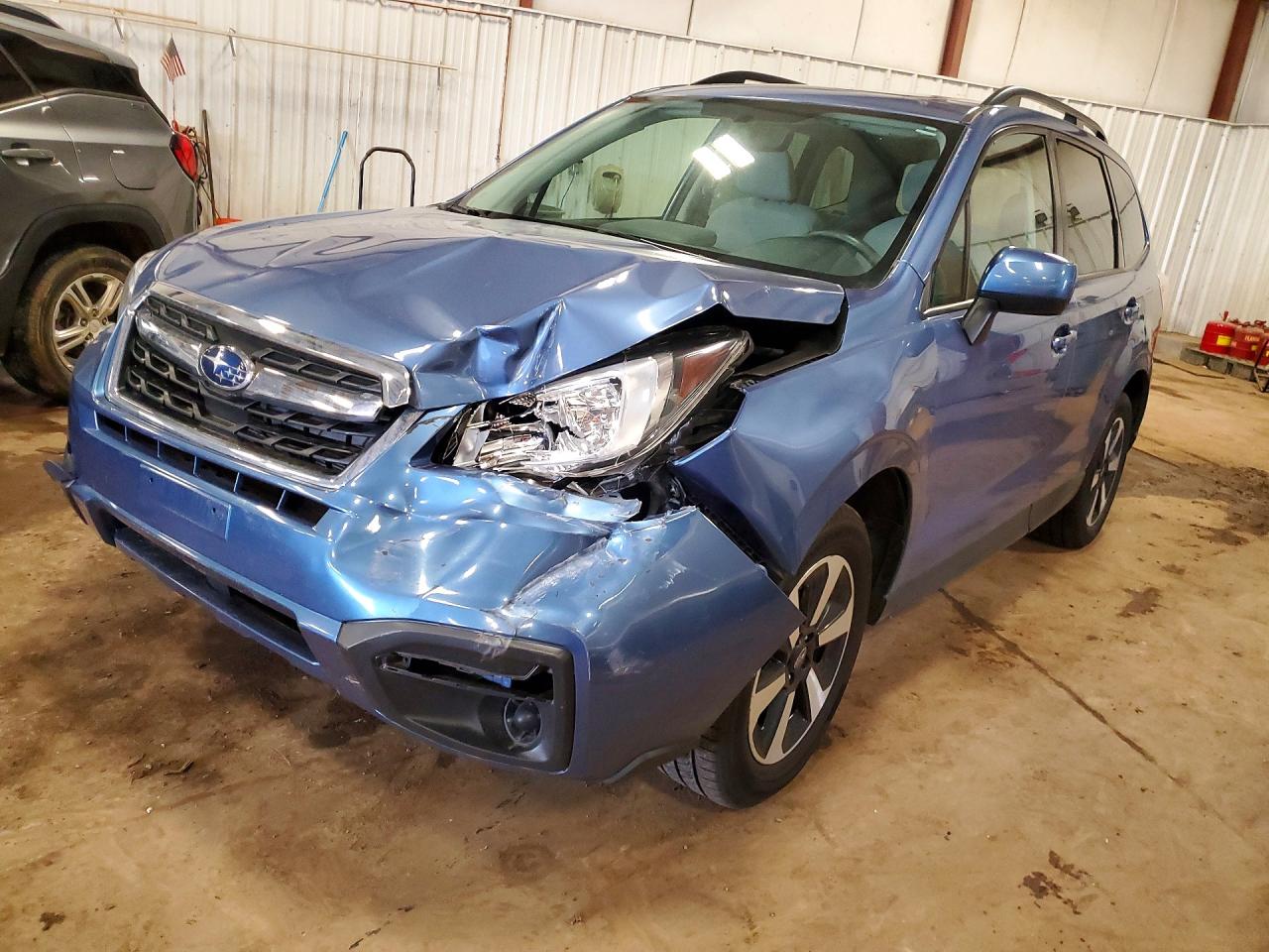 2017 SUBARU FORESTER