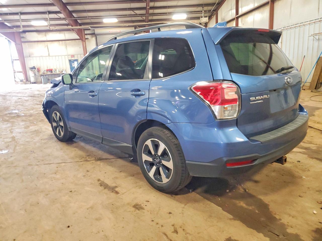 2017 SUBARU FORESTER
