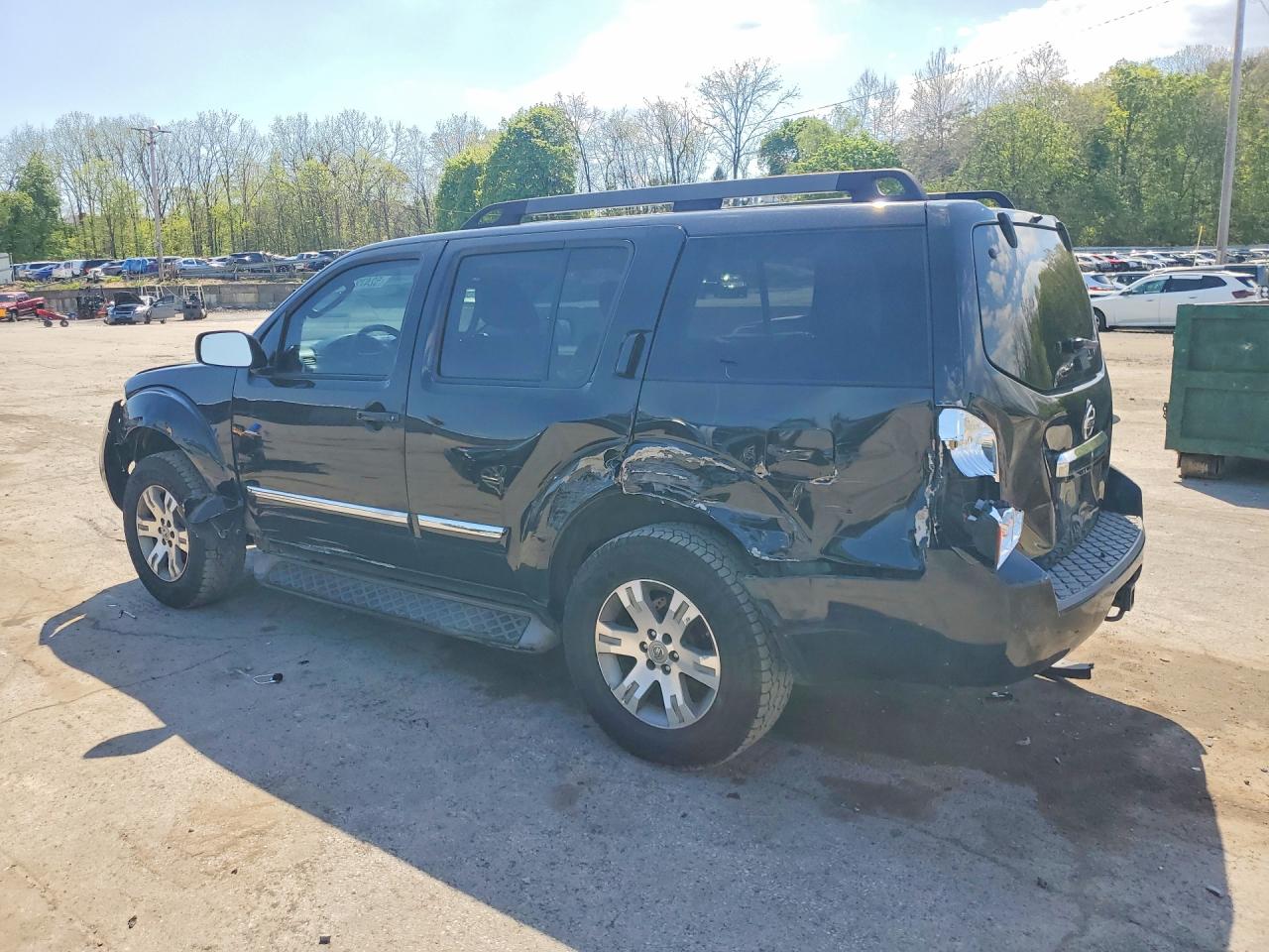 2011 NISSAN PATHFINDER