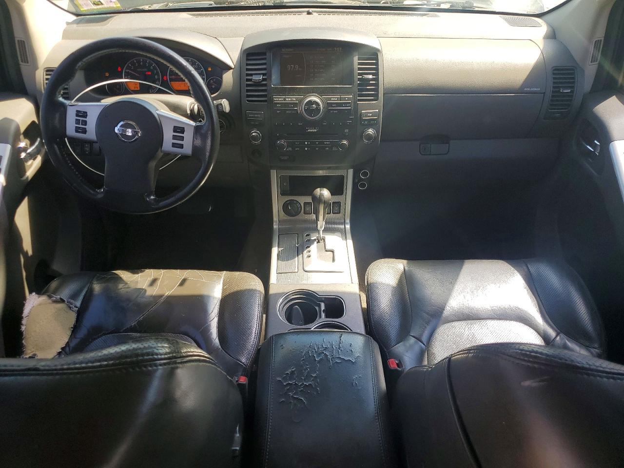 2011 NISSAN PATHFINDER
