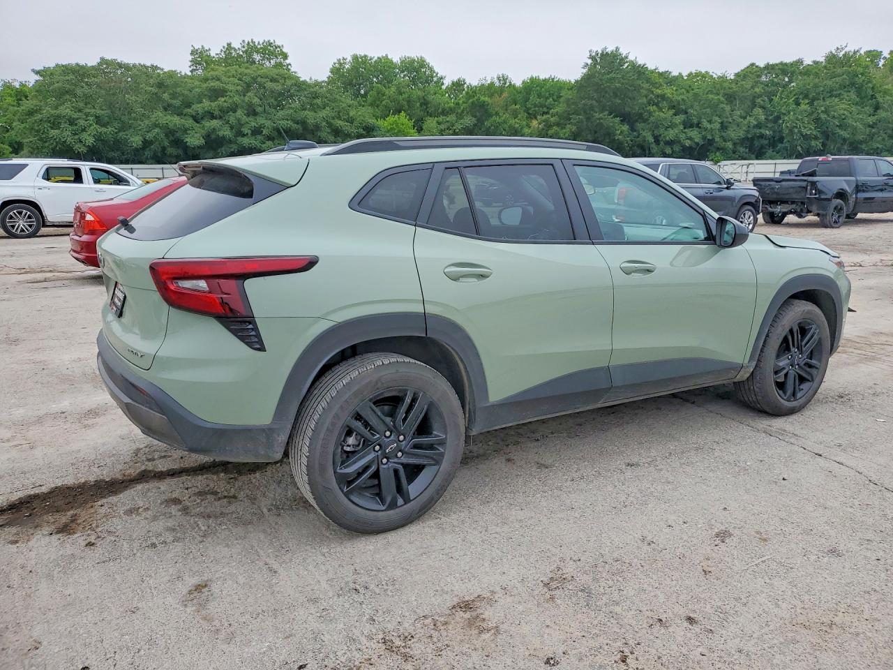2025 CHEVROLET TRAX