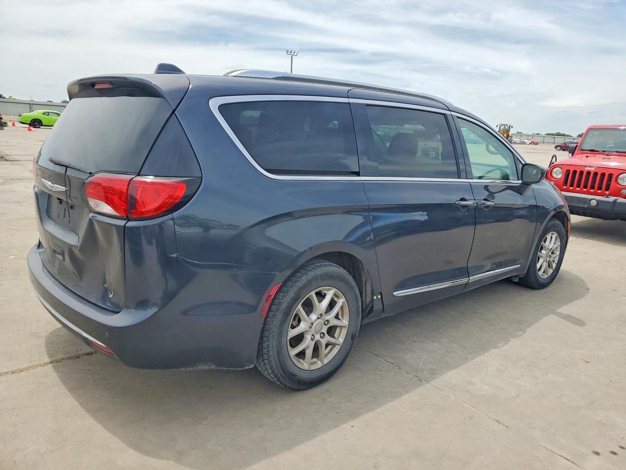 2020 CHRYSLER PACIFICA