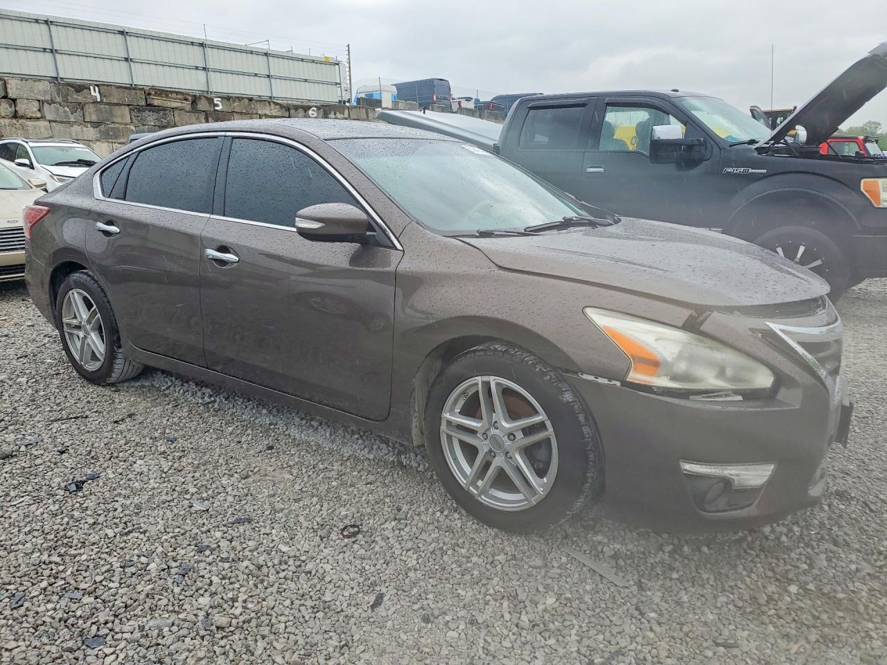 2013 NISSAN ALTIMA