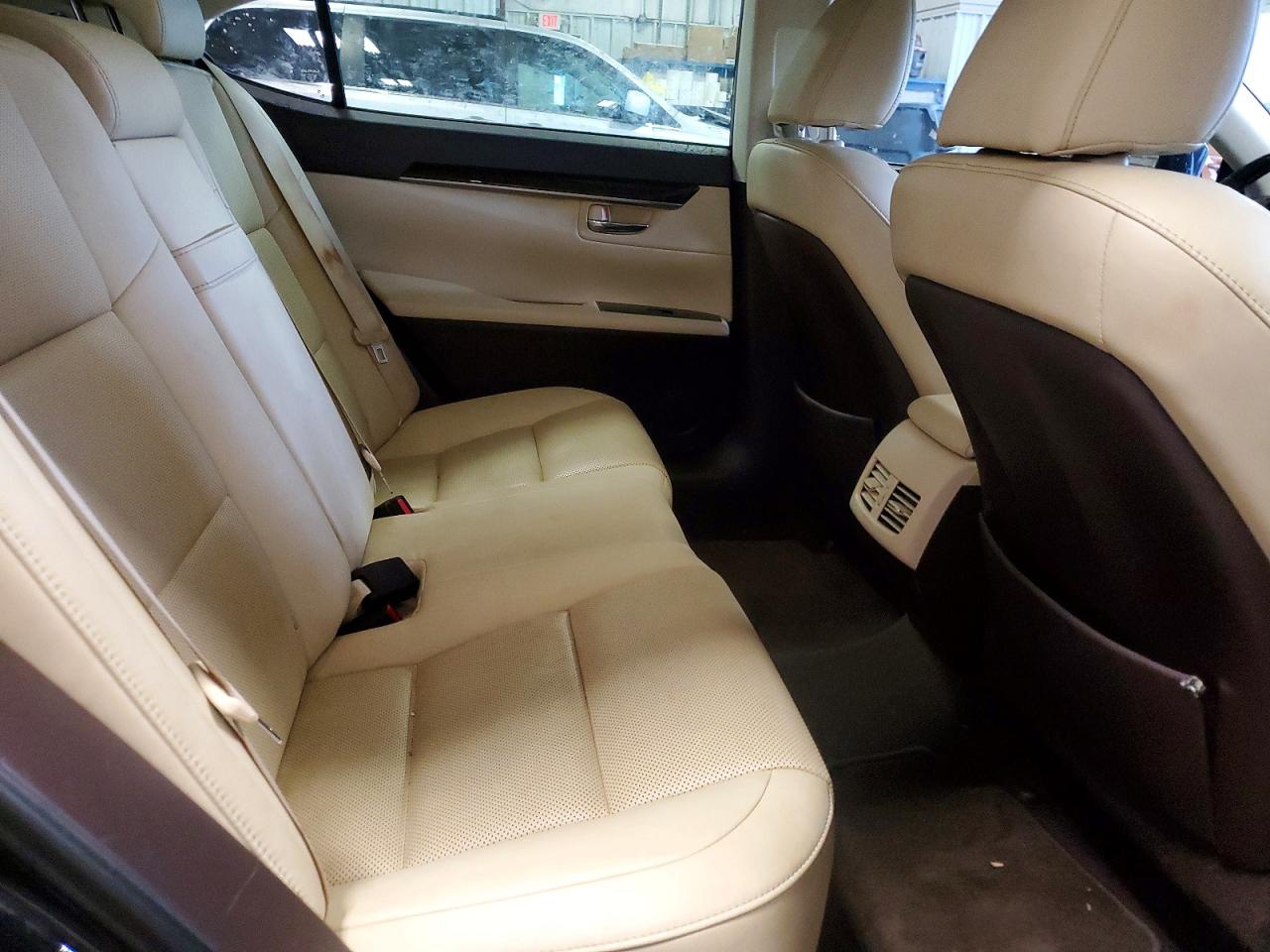 2016 LEXUS ES350