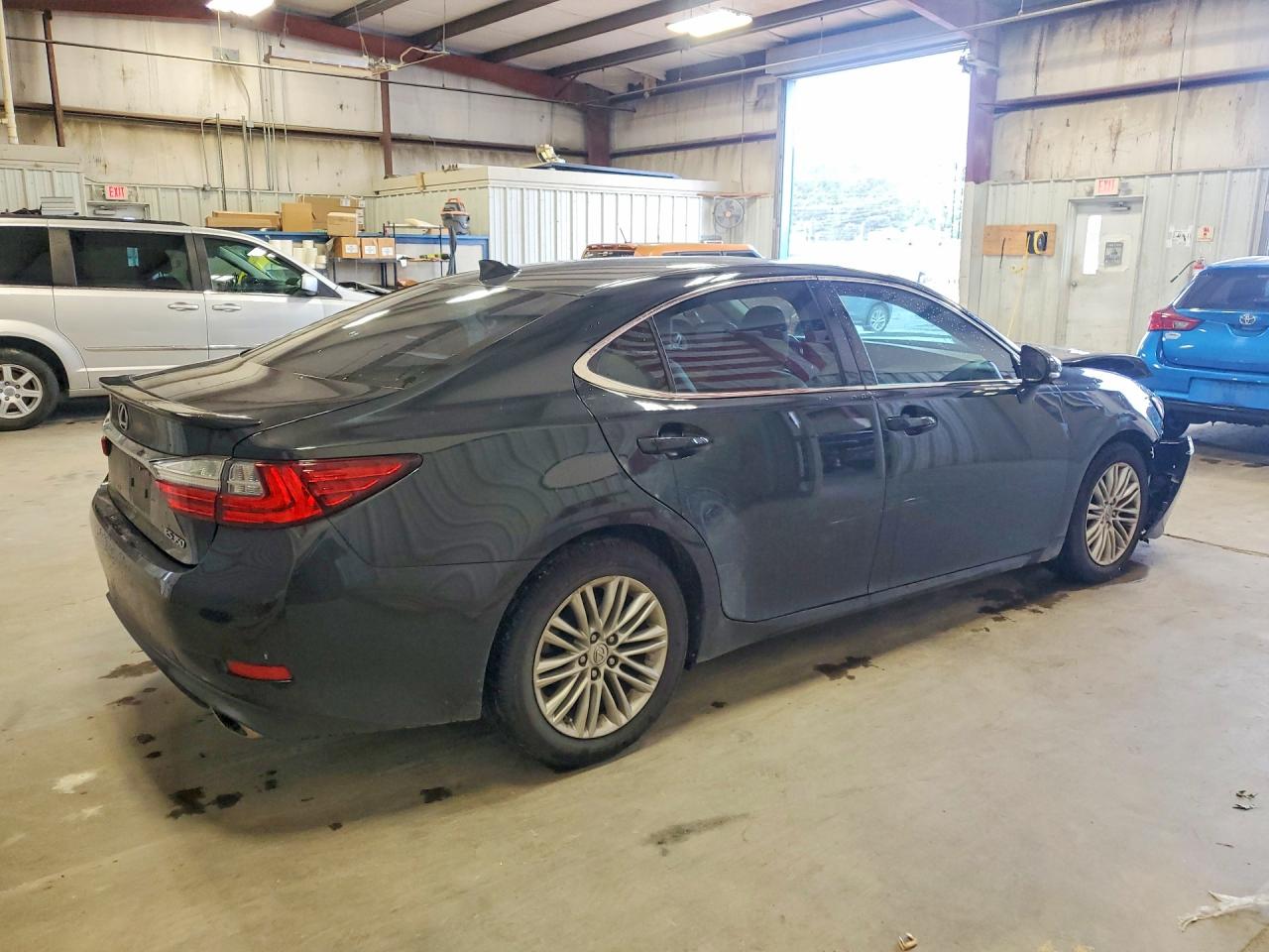 2016 LEXUS ES350