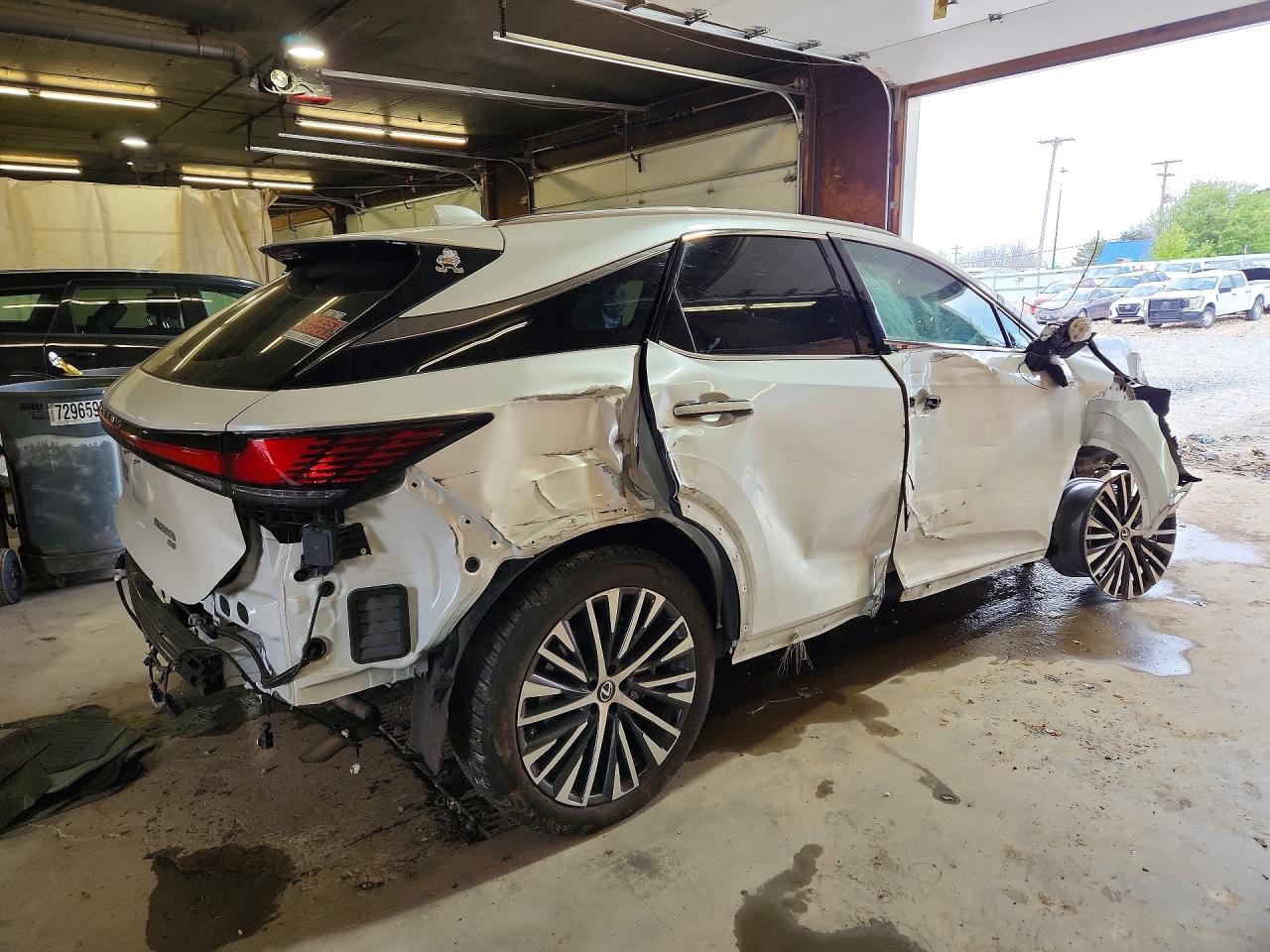 2025 LEXUS