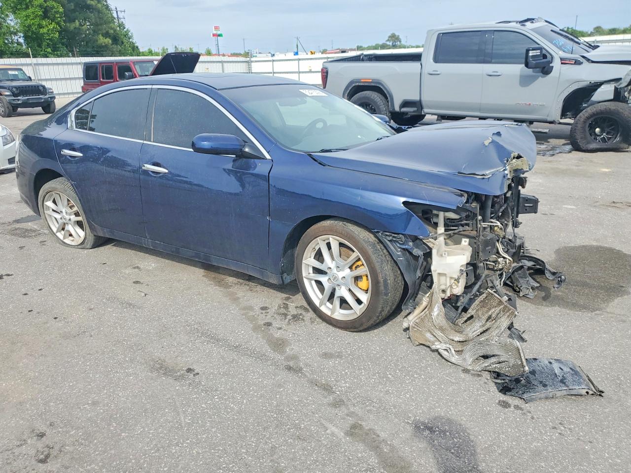 2012 NISSAN MAXIMA