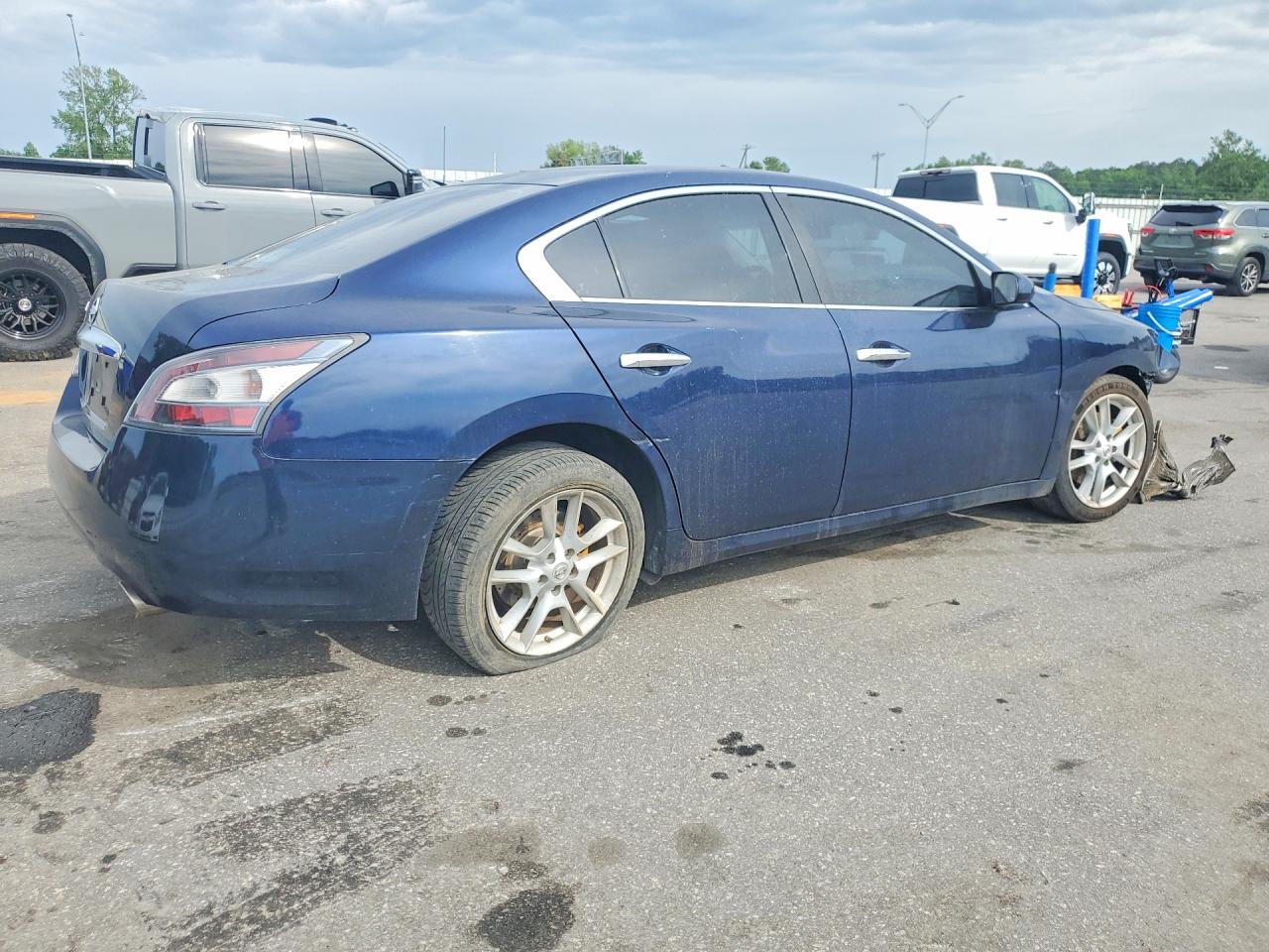 2012 NISSAN MAXIMA