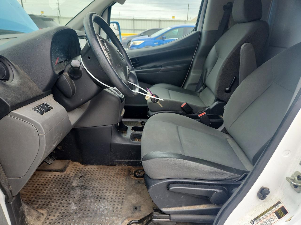 2021 NISSAN NV200 SV