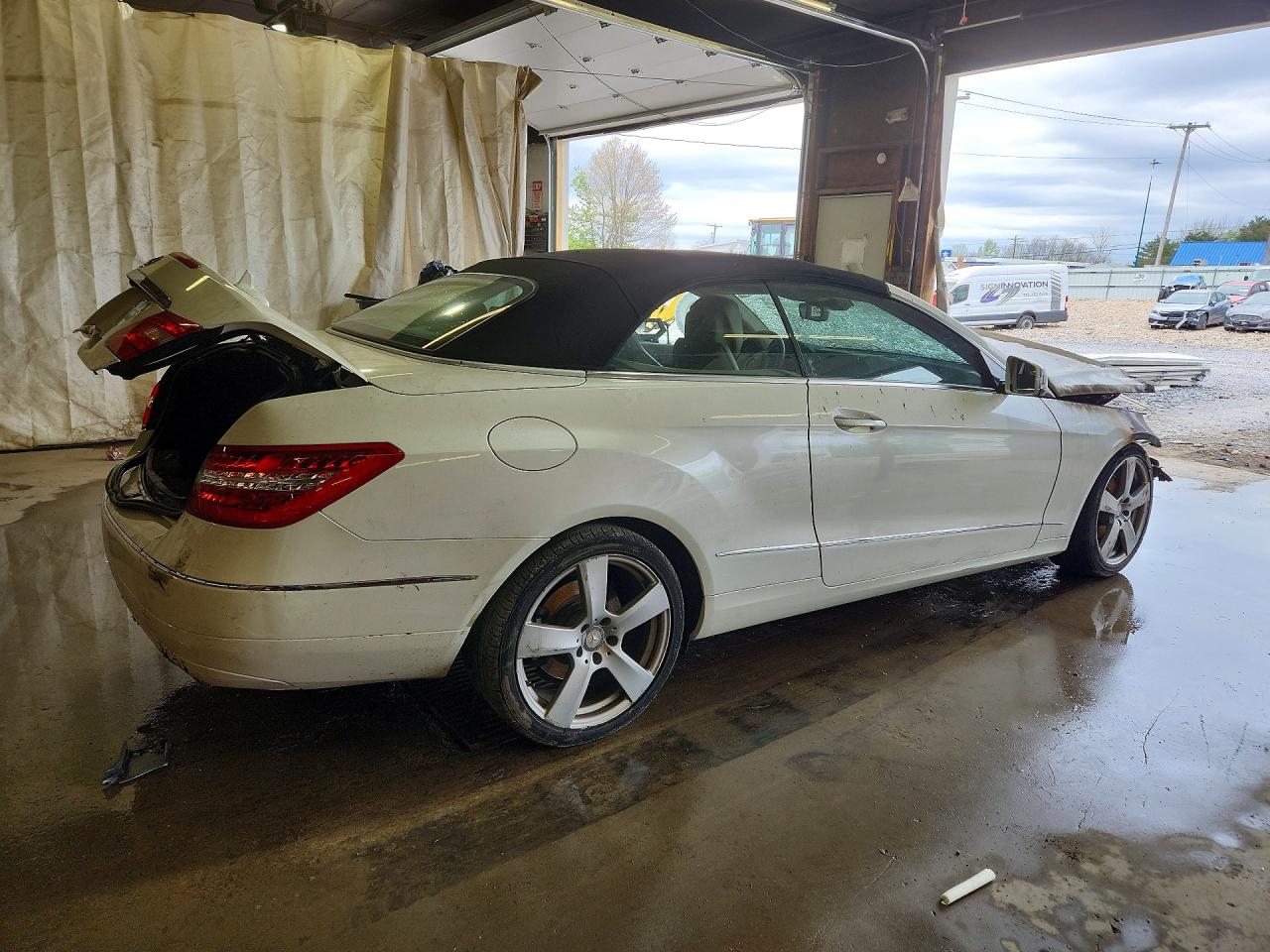 2013 MERCEDES-BENZ E-CLASS
