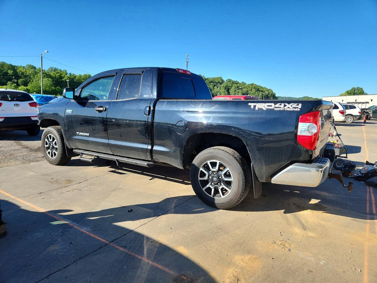2018 TOYOTA TUNDRA