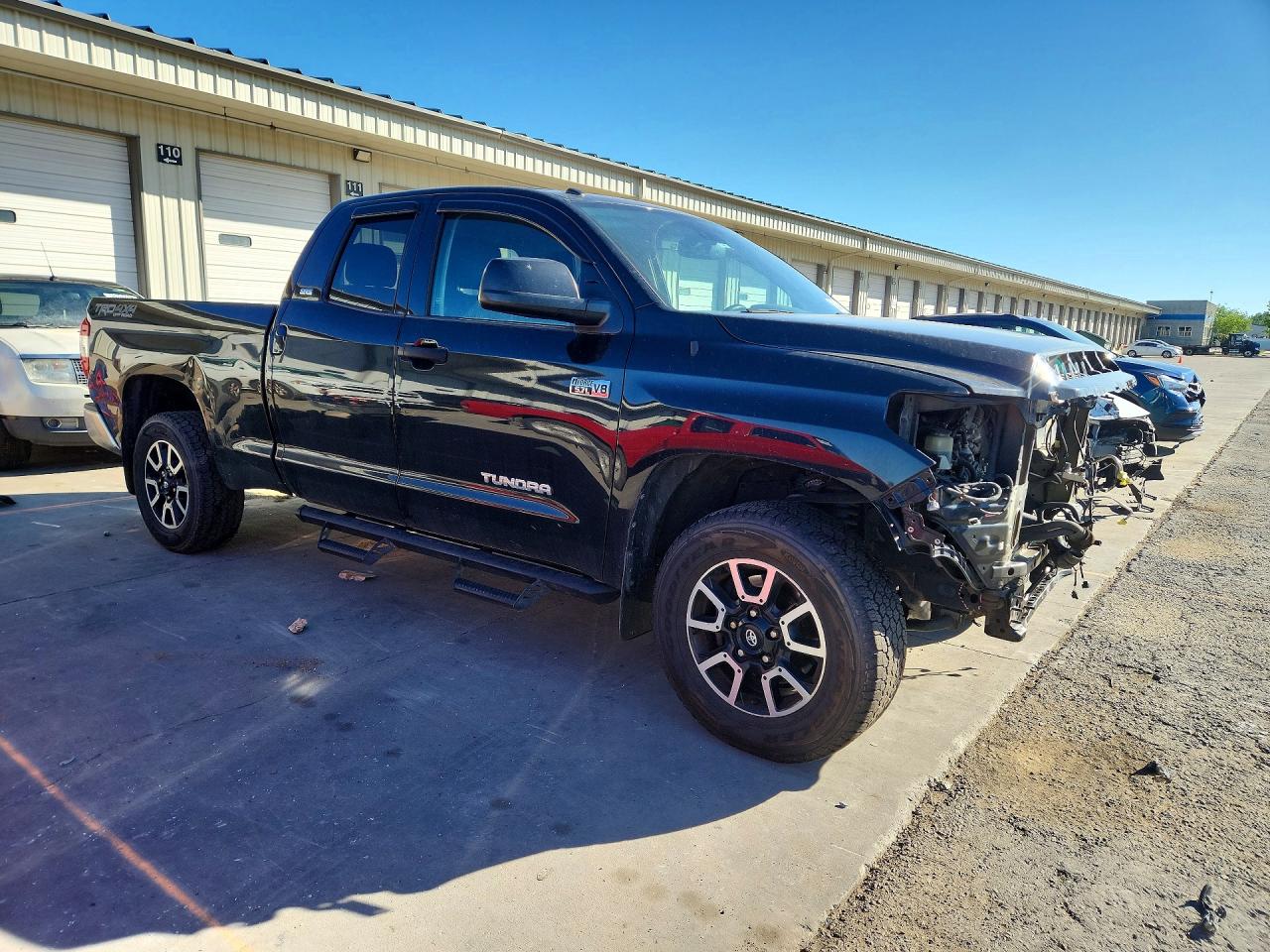 2018 TOYOTA TUNDRA