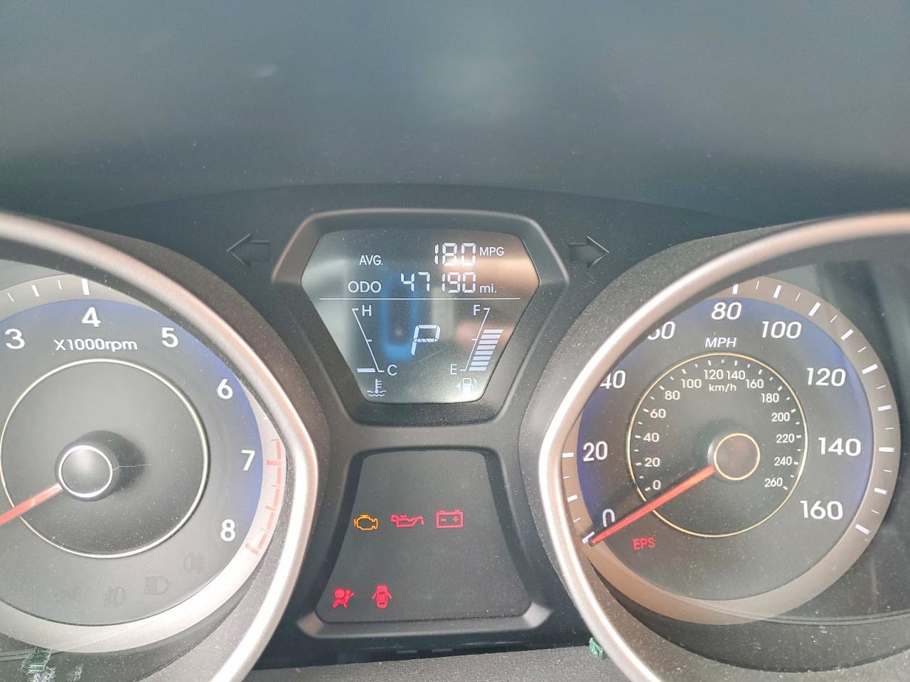 2013 HYUNDAI ELANTRA