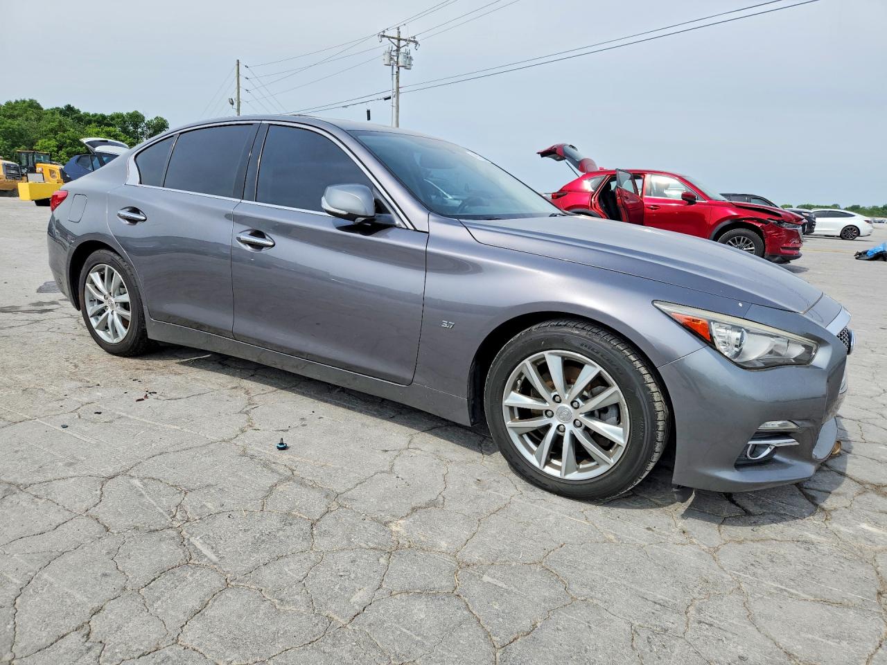 2015 INFINITI Q50