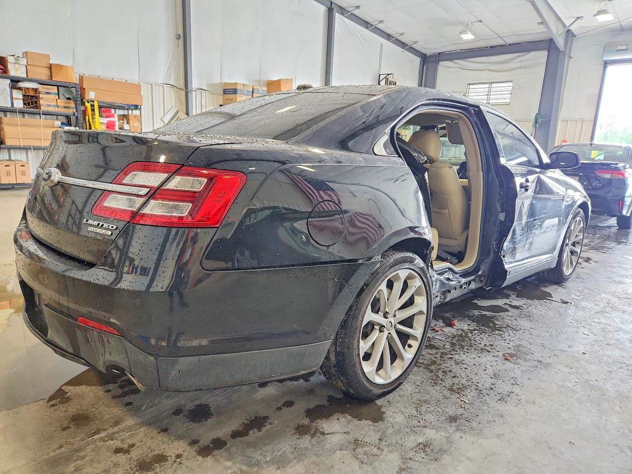 2013 FORD TAURUS