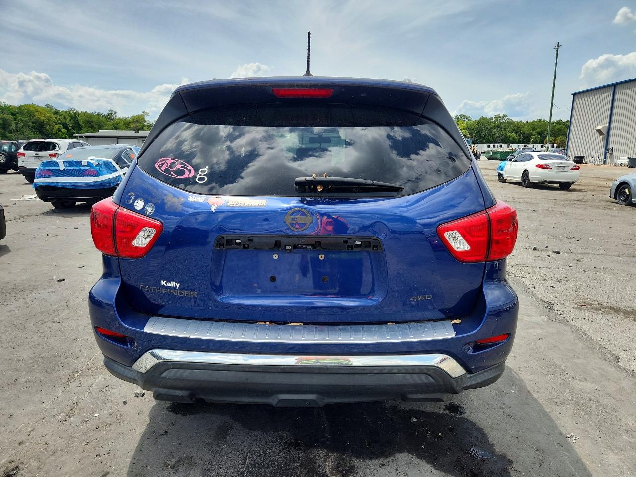 2017 NISSAN PATHFINDER