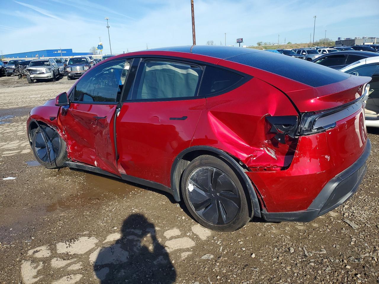 2026 TESLA MODEL Y