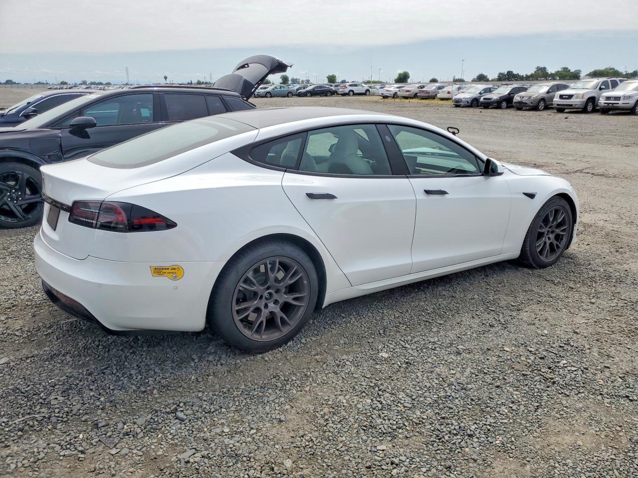2022 TESLA MODEL S