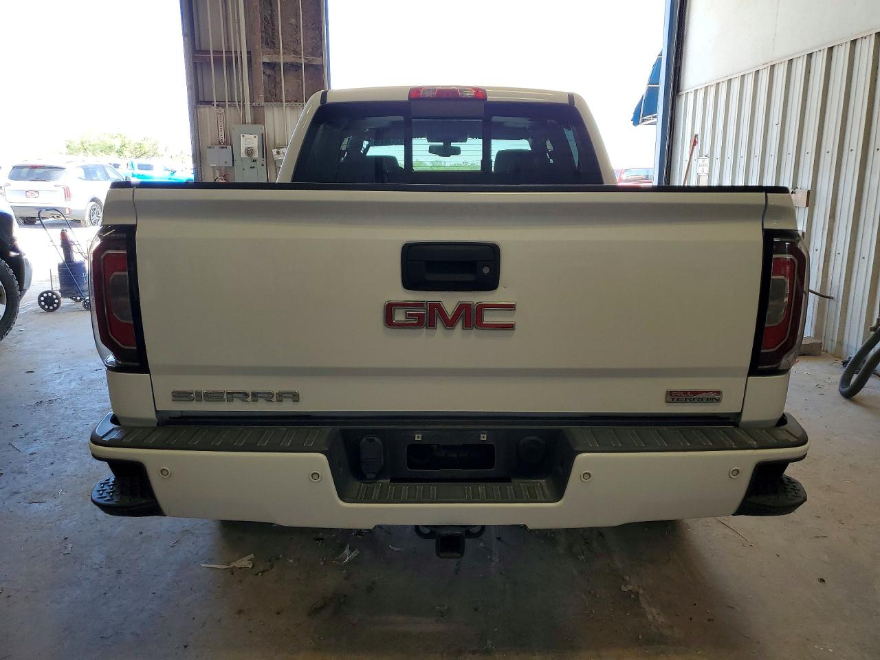 2017 GMC SIERRA