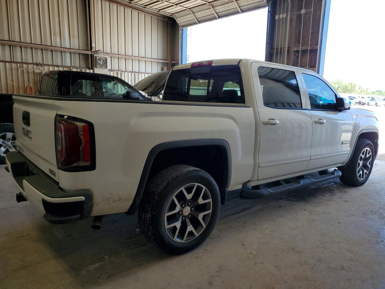 2017 GMC SIERRA