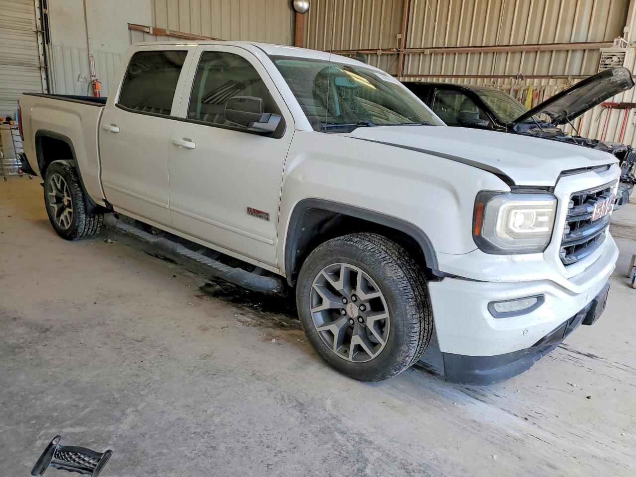 2017 GMC SIERRA