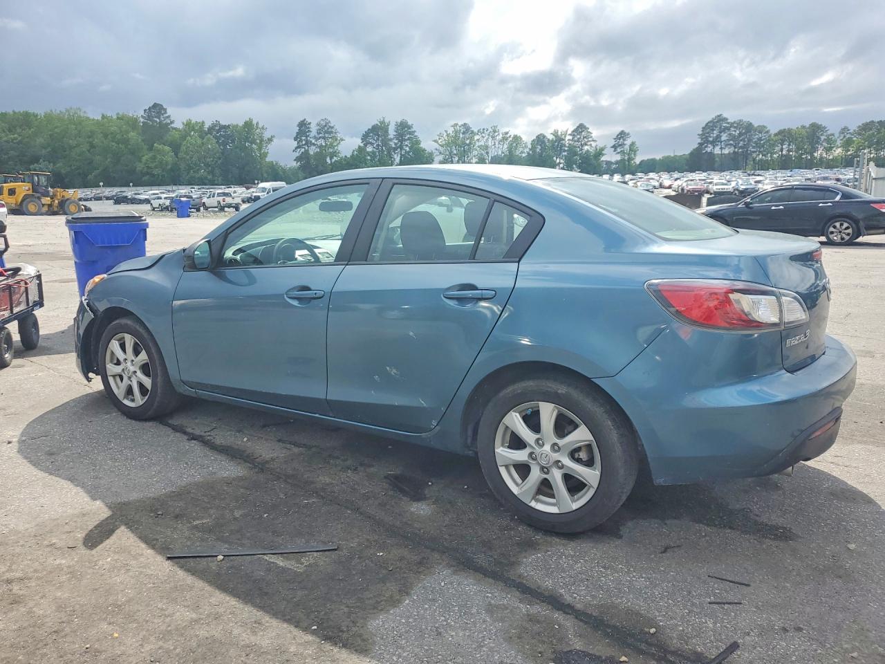 2011 MAZDA 3