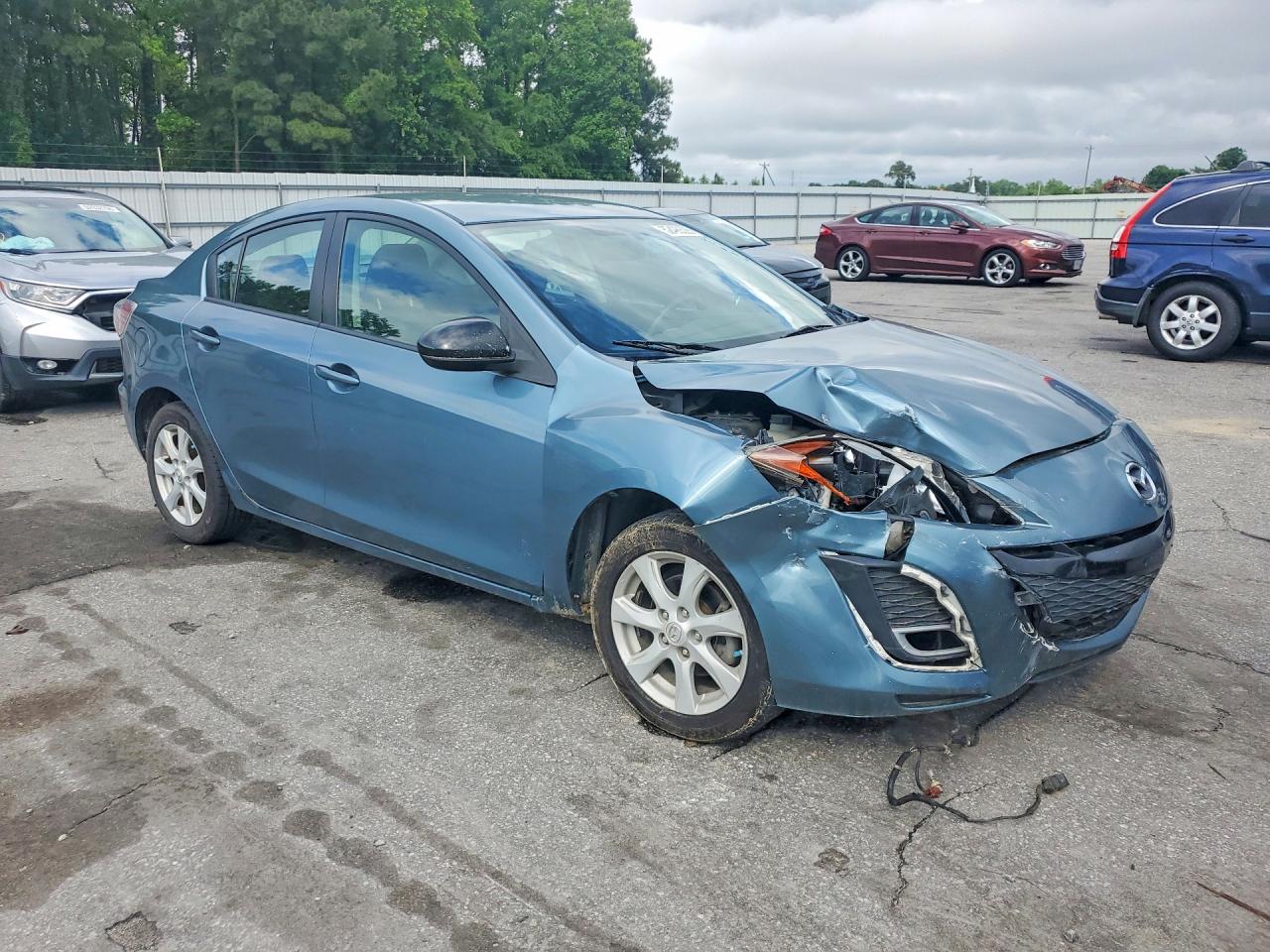 2011 MAZDA 3
