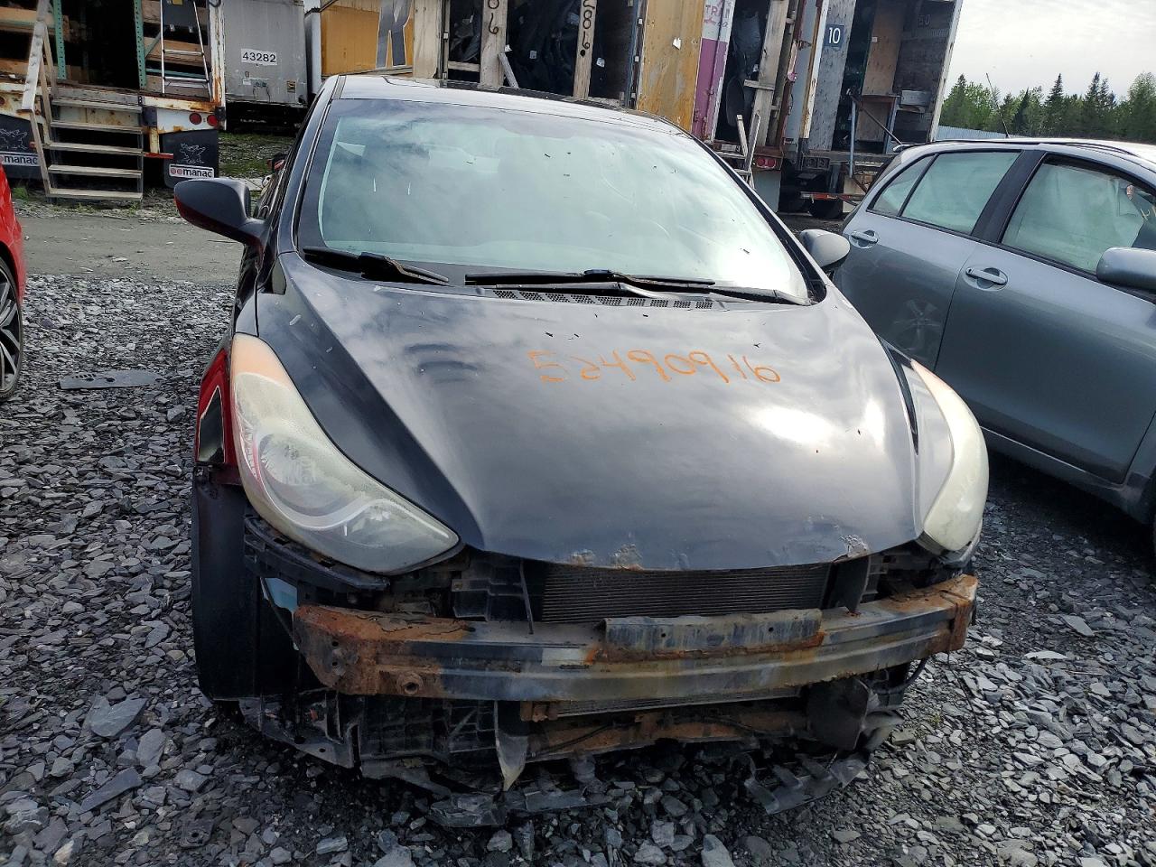2013 HYUNDAI ELANTRA