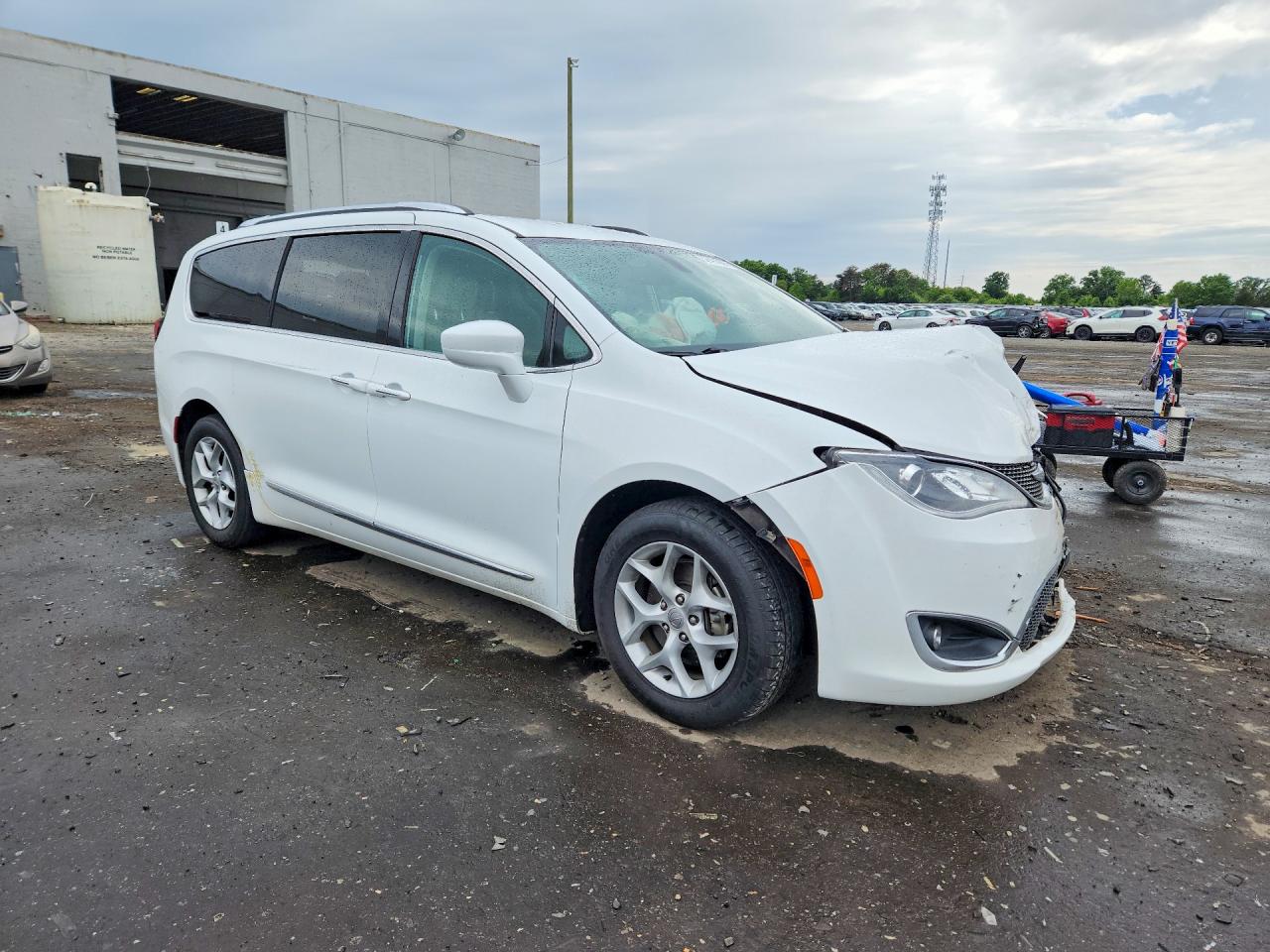 2017 CHRYSLER PACIFICA