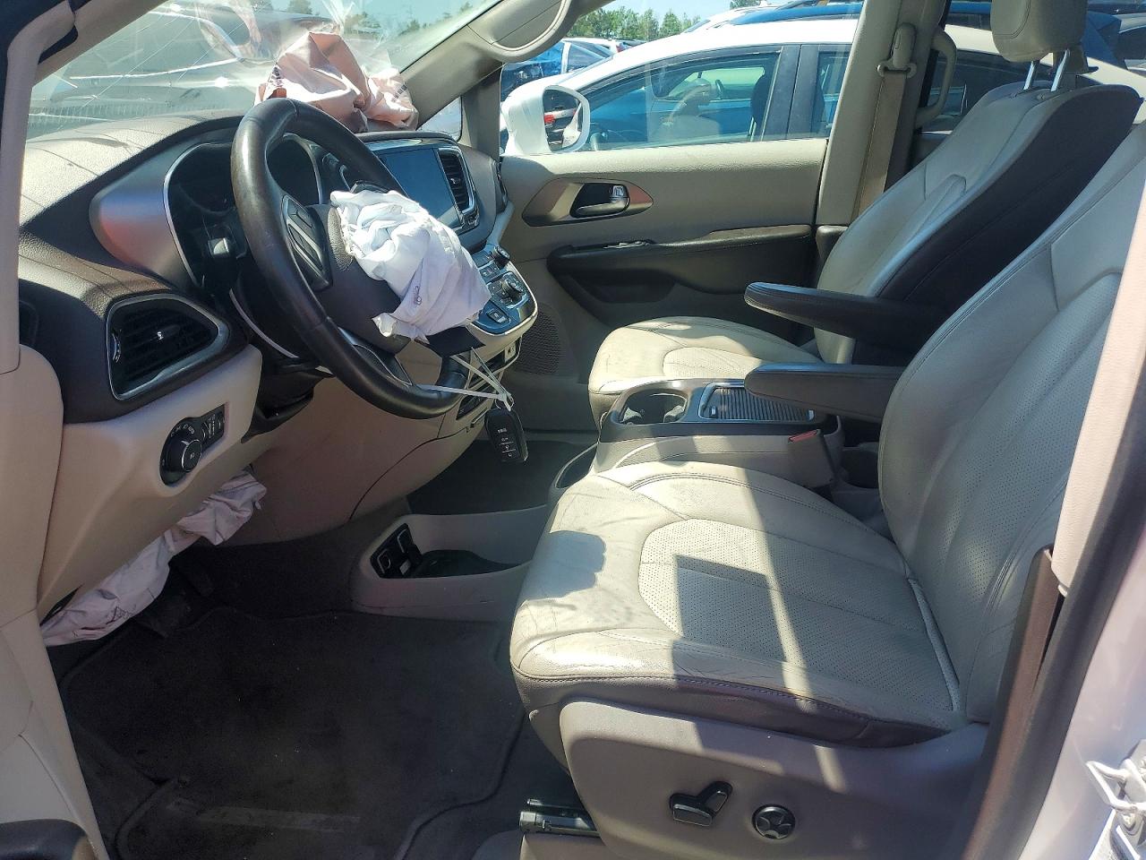 2017 CHRYSLER PACIFICA