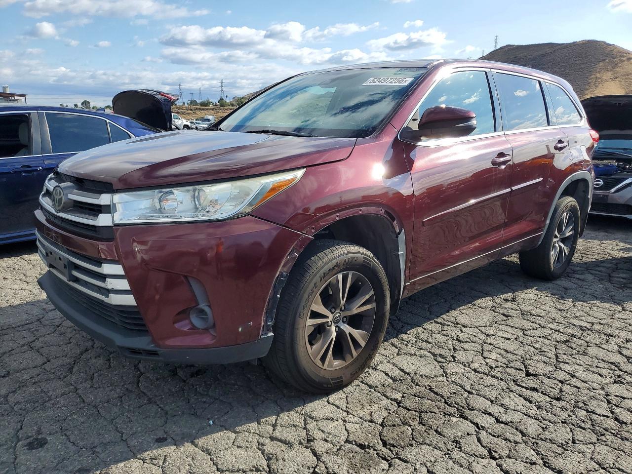 2017 TOYOTA HIGHLANDER